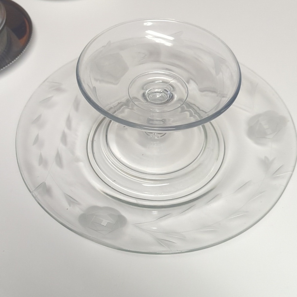 Glass etched Chip and dip tray